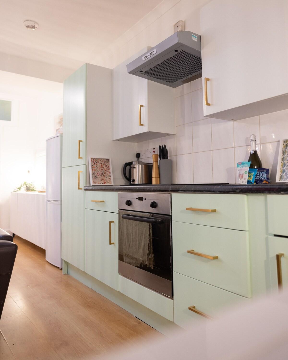 Spacious Two-bed 100m From Trafalgar Sqr Apartament