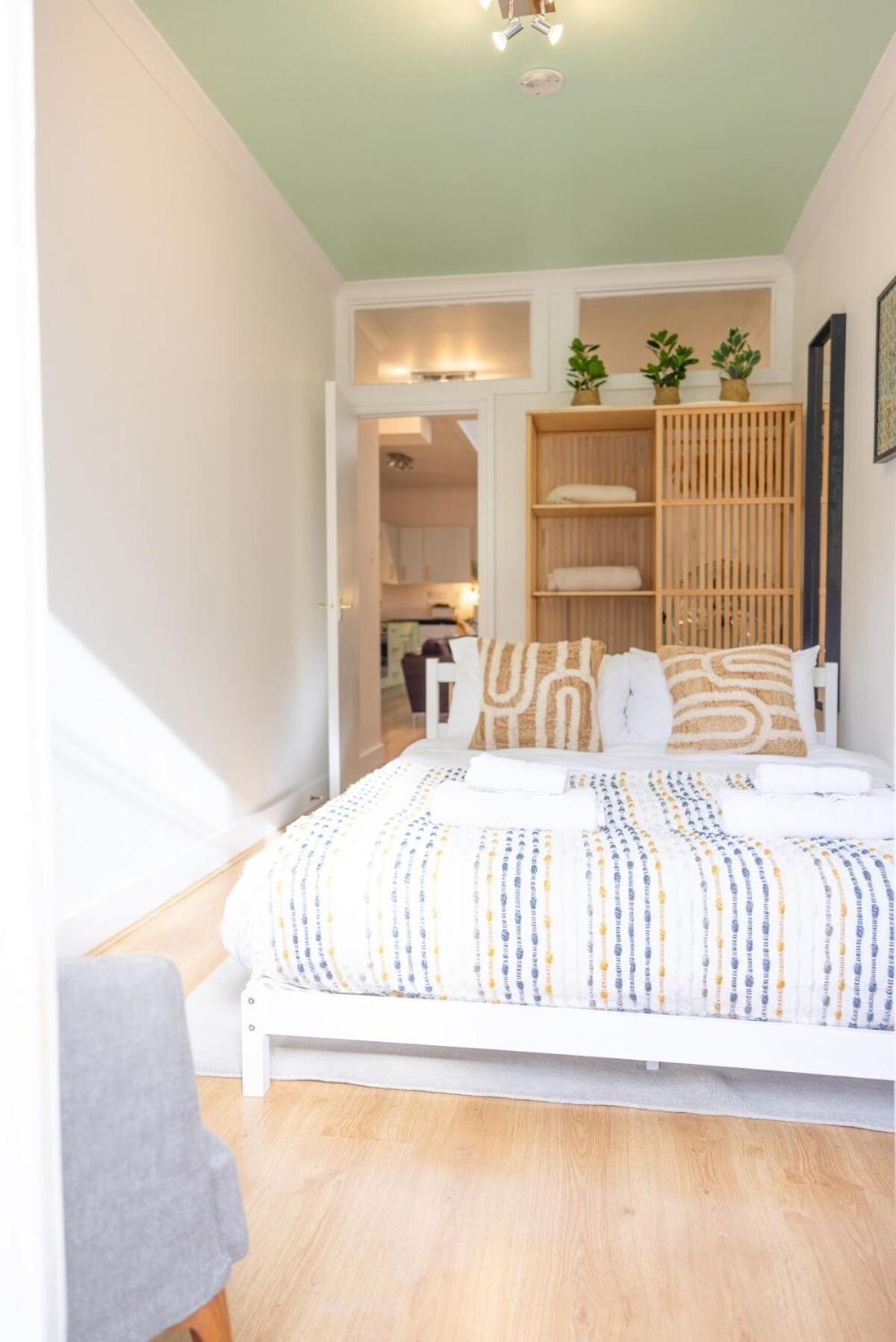Spacious Two-bed 100m From Trafalgar Sqr Apartament