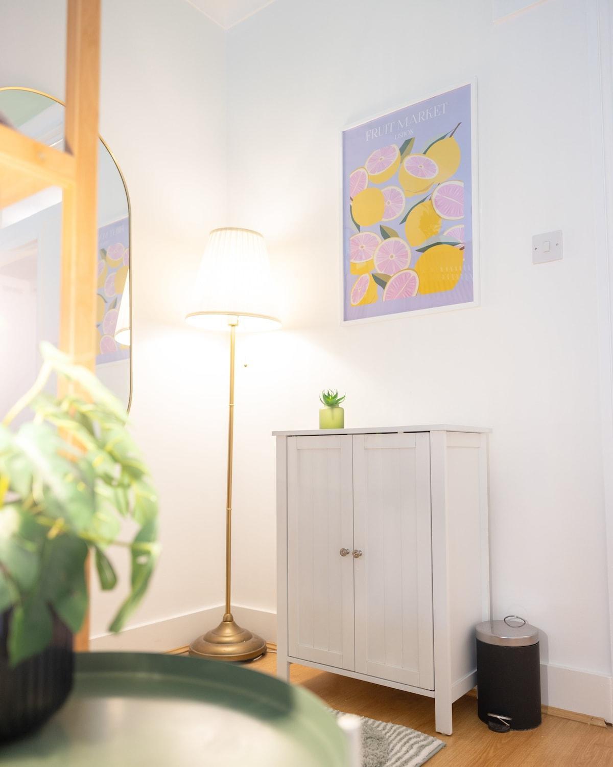 Spacious Two-bed 100m From Trafalgar Sqr Apartament