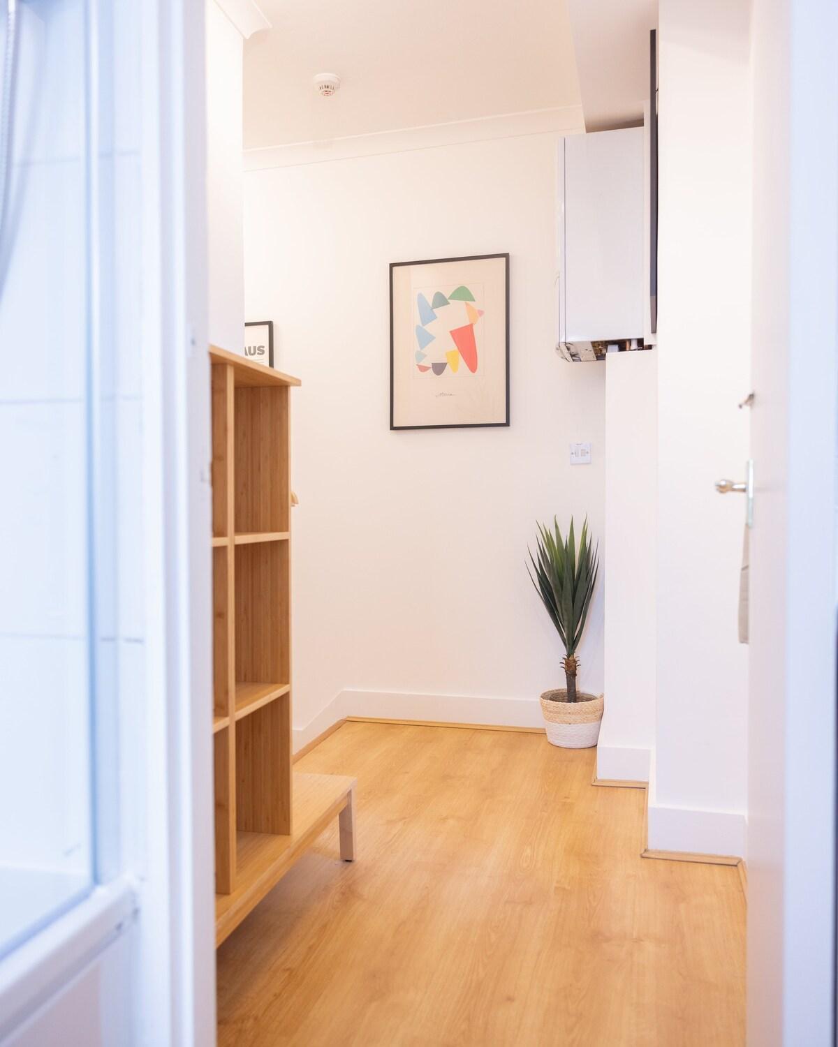 Spacious Two-bed 100m From Trafalgar Sqr * Londra